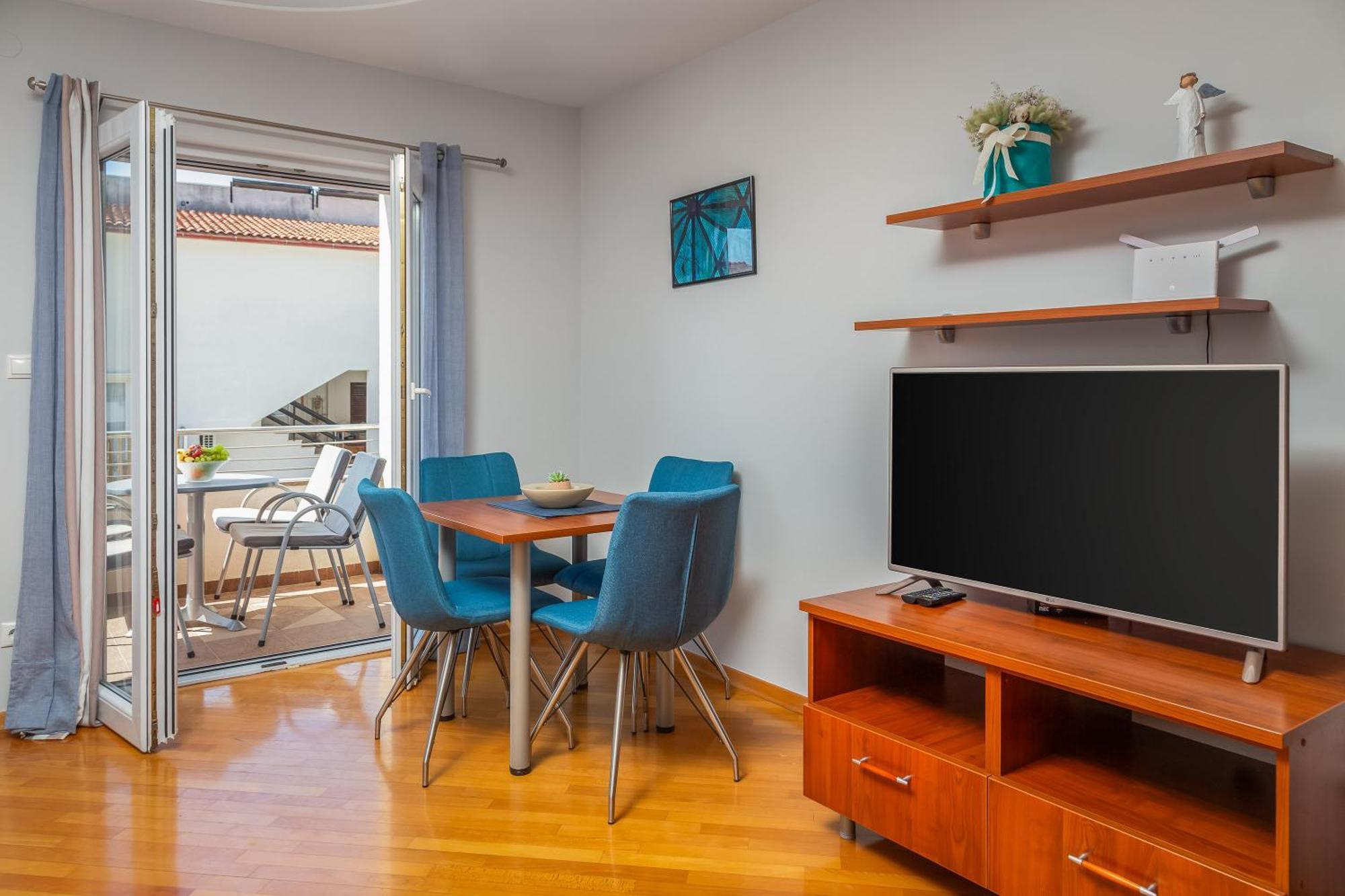 Brkic Apartments With Private Parking ماكارسكا المظهر الخارجي الصورة