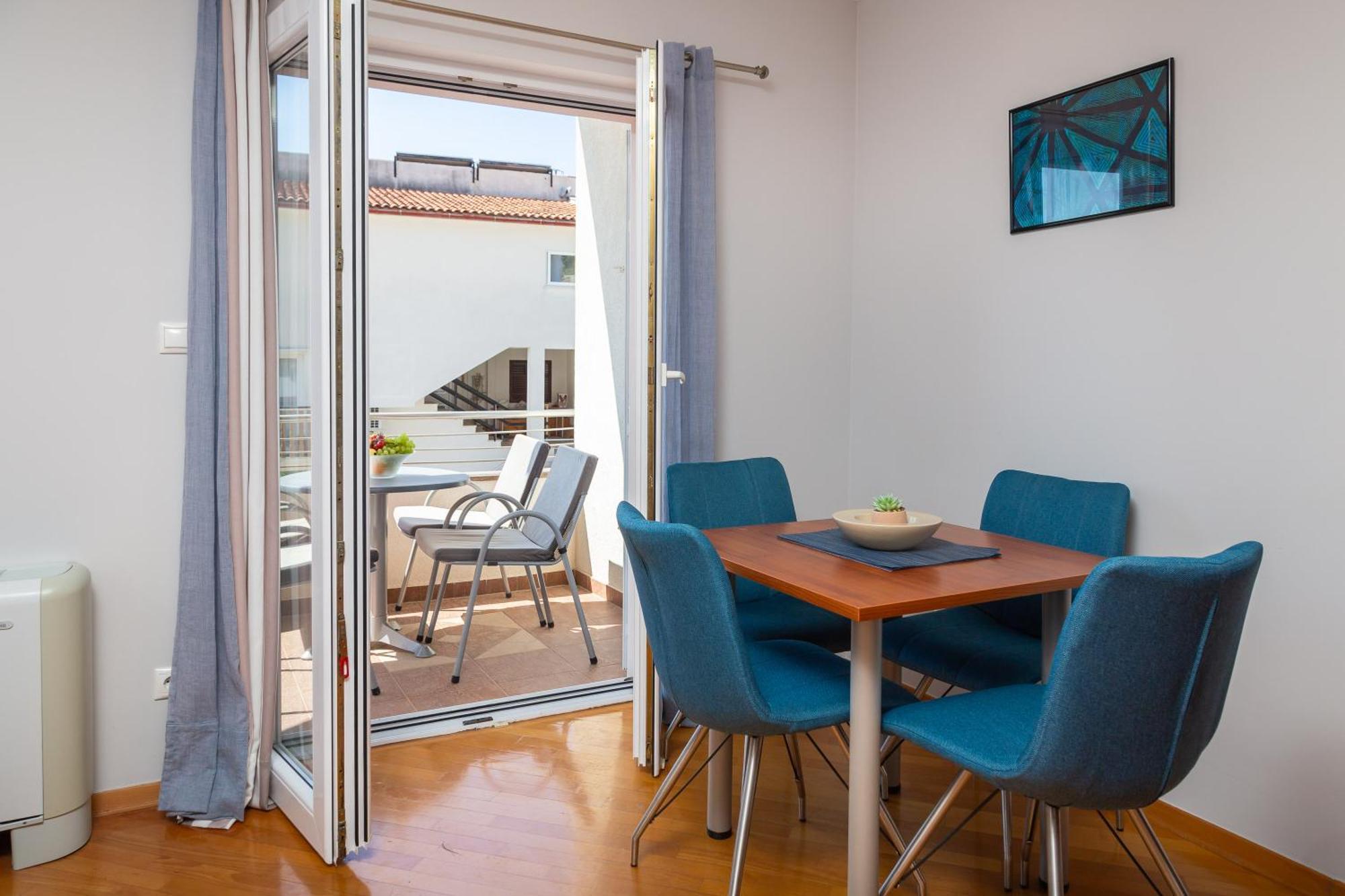 Brkic Apartments With Private Parking ماكارسكا المظهر الخارجي الصورة