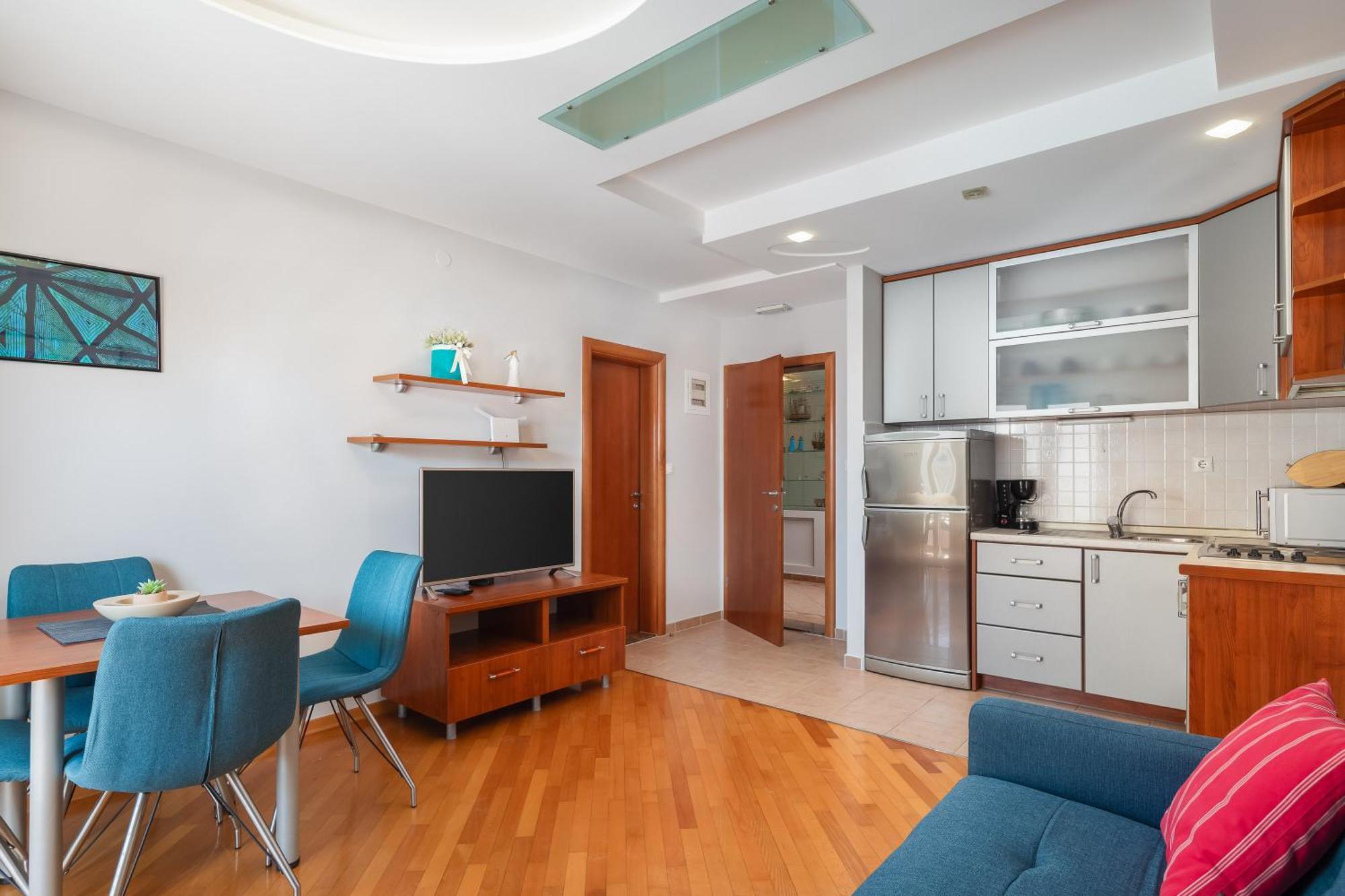 Brkic Apartments With Private Parking ماكارسكا الغرفة الصورة
