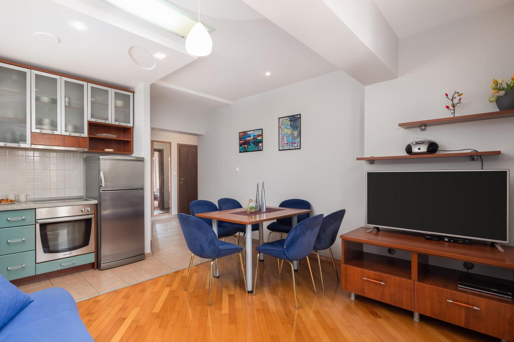 Brkic Apartments With Private Parking ماكارسكا الغرفة الصورة