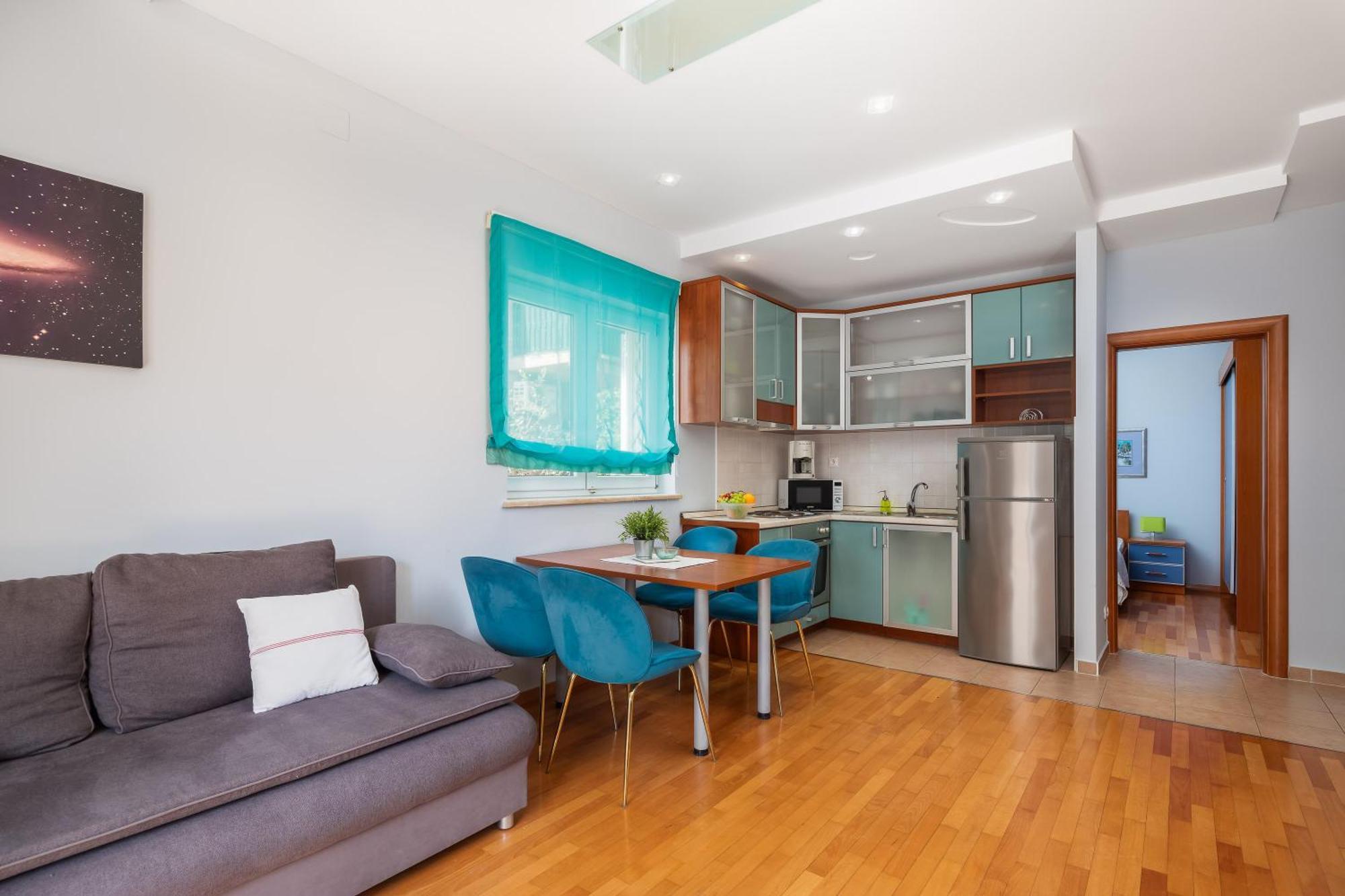 Brkic Apartments With Private Parking ماكارسكا الغرفة الصورة